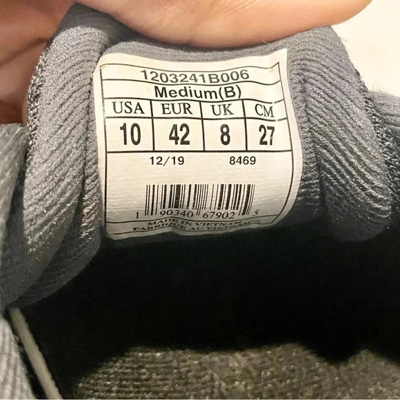 Brooks Athletic Sneakers - Picture 5 of 5